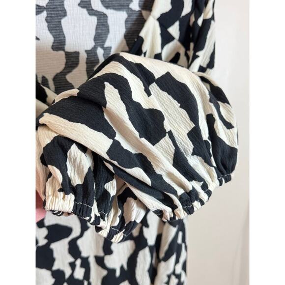 Women’s Plus Size 2X Blouses Boho Neutral Cottage Ruffle *Bundle of 2* - Picture 3 of 12